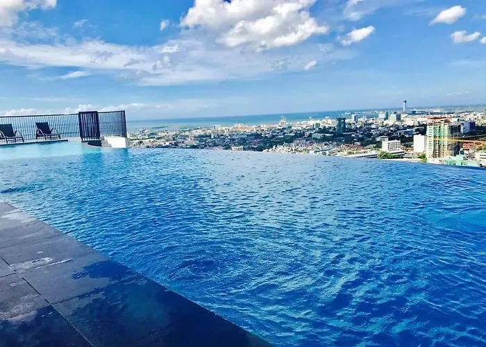 Aparthotel Calyx Residences *
