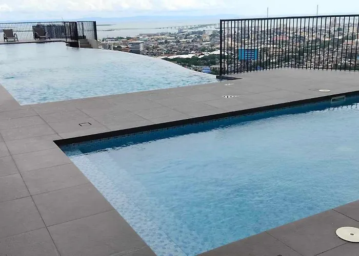 Calyx Residences Aparthotel *