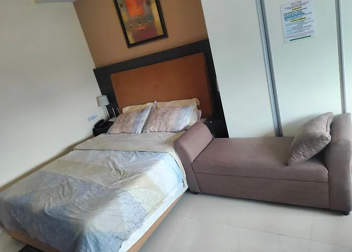 Calyx Residences Aparthotel Cebu
